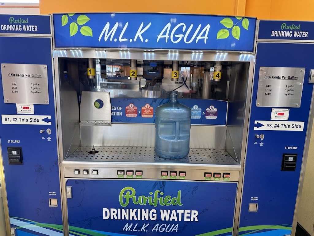 M.L.K. Agua purified drinking water station at Lavanderia